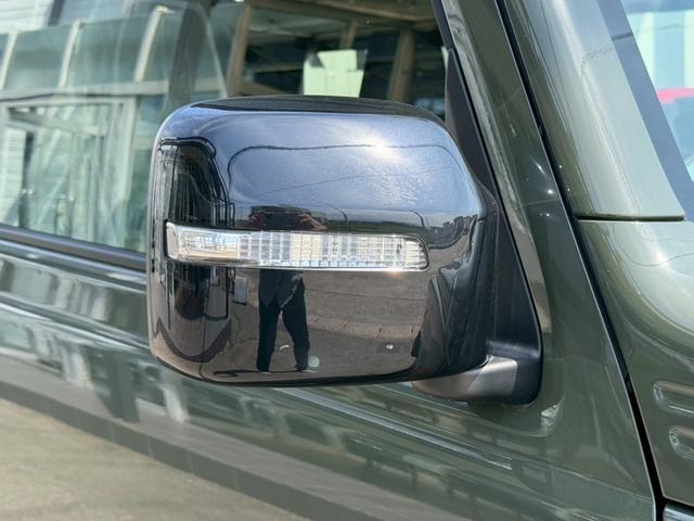 ジムニー ＸＣ　４ＷＤ　オートマチック　純正１６インチアルミホイール　ＬＥＤヘッドライト　フロントフォグランプ　運転席／助手席シートヒーター　スマートキー　プッシュボタンスタート　背面スペアタイヤ　電動格納ドアミラー（19枚目）