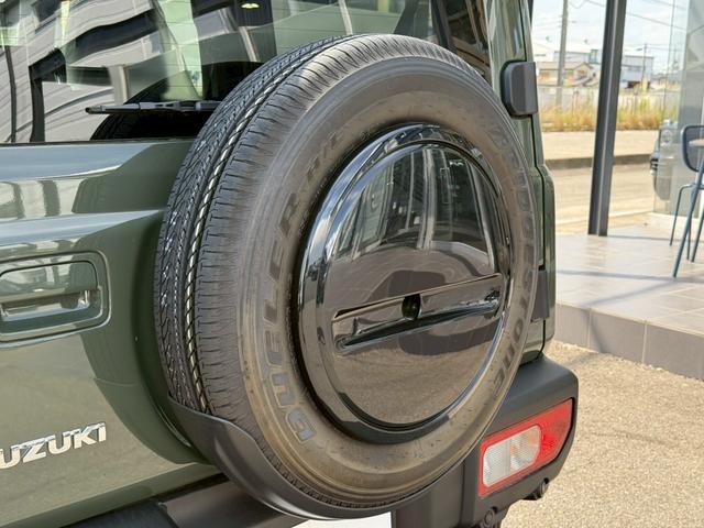 ジムニー ＸＣ　４ＷＤ　オートマチック　純正１６インチアルミホイール　ＬＥＤヘッドライト　フロントフォグランプ　運転席／助手席シートヒーター　スマートキー　プッシュボタンスタート　背面スペアタイヤ　電動格納ドアミラー（33枚目）