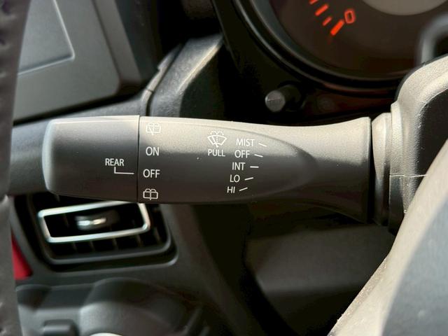 ジムニー ＸＣ　４ＷＤ　オートマチック　純正１６インチアルミホイール　ＬＥＤヘッドライト　フロントフォグランプ　運転席／助手席シートヒーター　スマートキー　プッシュボタンスタート　背面スペアタイヤ　電動格納ドアミラー（50枚目）