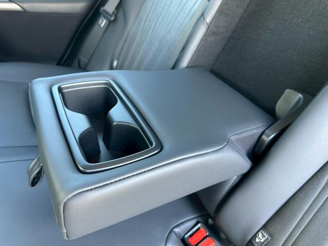 ハリアー Ｚ　モデリスタエアロ（Ｆ／Ｓ／Ｒ）　パノラミックビューモニター　デジタルインナーミラー　パノラミックビューモニター　ＥＴＣ２．０　パワーバックドア　ブラインドスポットモニター　ＪＢＬサウンド　パワーシート（70枚目）