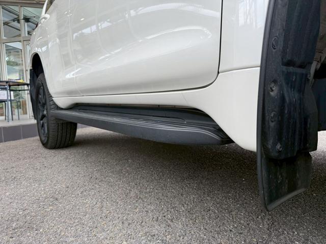 ランドクルーザープラド ＴＸ　Ｌパッケージ　サンルーフ　　ルーフレール　メーカーナビ　パノラミックビューモニター　クリアランスソナー　ブラインドスポットモニター　純正１８インチアルミホイール　シートヒーター　ベンチレーション　ＬＥＤヘッドライト（16枚目）