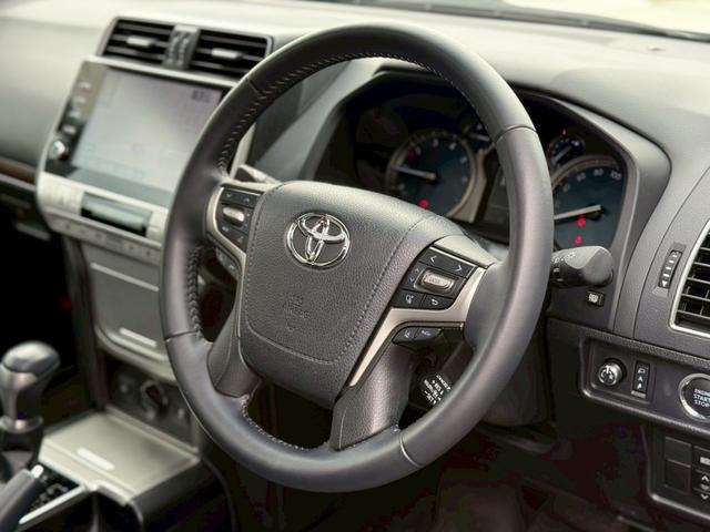 ランドクルーザープラド ＴＸ　Ｌパッケージ　サンルーフ　　ルーフレール　メーカーナビ　パノラミックビューモニター　クリアランスソナー　ブラインドスポットモニター　純正１８インチアルミホイール　シートヒーター　ベンチレーション　ＬＥＤヘッドライト（42枚目）