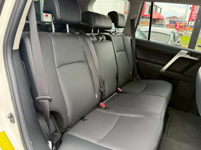 ランドクルーザープラド ＴＸ　Ｌパッケージ　サンルーフ　　ルーフレール　メーカーナビ　パノラミックビューモニター　クリアランスソナー　ブラインドスポットモニター　純正１８インチアルミホイール　シートヒーター　ベンチレーション　ＬＥＤヘッドライト（71枚目）