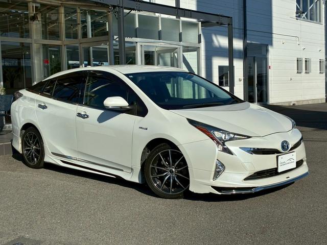 プリウス Ｓツーリングセレクション　モデリスタエアロ（Ｆ．Ｓ．Ｒ）　純正９インチナビ　黒レザーシート　社外１７インチＡＷ　シートヒーター　ベンチレーション　フルセグＴＶ　ＥＴＣ　バックモニター　　　　ＬＥＤヘッドライト　ＡＣ１００Ｖ（10枚目）