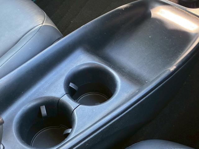 プリウス Ｓツーリングセレクション　モデリスタエアロ（Ｆ．Ｓ．Ｒ）　純正９インチナビ　黒レザーシート　社外１７インチＡＷ　シートヒーター　ベンチレーション　フルセグＴＶ　ＥＴＣ　バックモニター　　　　ＬＥＤヘッドライト　ＡＣ１００Ｖ（54枚目）