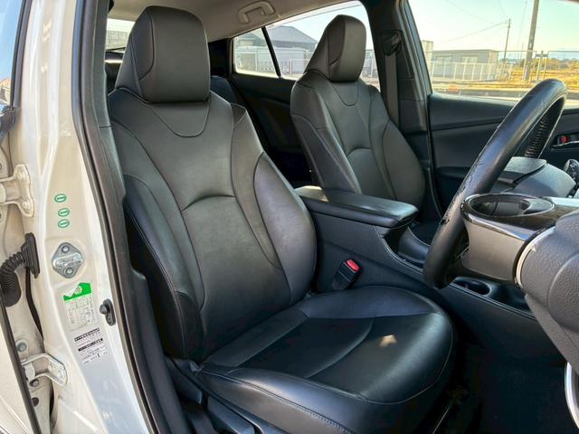 プリウス Ｓツーリングセレクション　モデリスタエアロ（Ｆ．Ｓ．Ｒ）　純正９インチナビ　黒レザーシート　社外１７インチＡＷ　シートヒーター　ベンチレーション　フルセグＴＶ　ＥＴＣ　バックモニター　　　　ＬＥＤヘッドライト　ＡＣ１００Ｖ（58枚目）