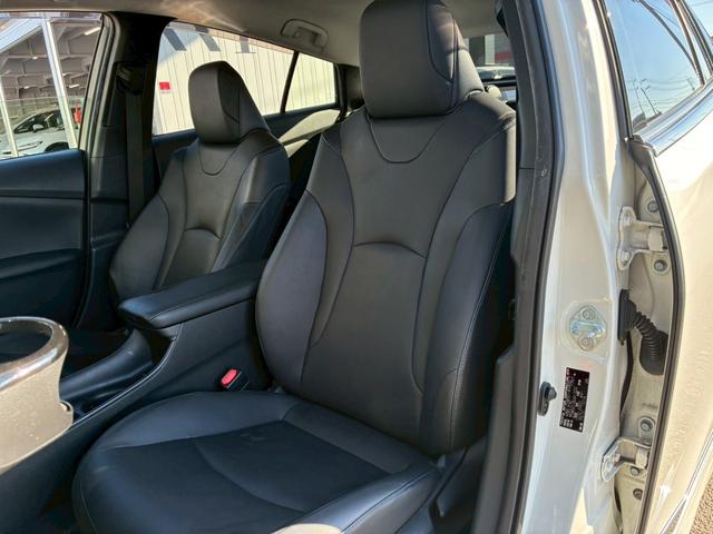 プリウス Ｓツーリングセレクション　モデリスタエアロ（Ｆ．Ｓ．Ｒ）　純正９インチナビ　黒レザーシート　社外１７インチＡＷ　シートヒーター　ベンチレーション　フルセグＴＶ　ＥＴＣ　バックモニター　　　　ＬＥＤヘッドライト　ＡＣ１００Ｖ（61枚目）