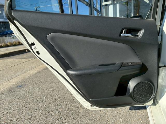 プリウス Ｓツーリングセレクション　モデリスタエアロ（Ｆ．Ｓ．Ｒ）　純正９インチナビ　黒レザーシート　社外１７インチＡＷ　シートヒーター　ベンチレーション　フルセグＴＶ　ＥＴＣ　バックモニター　　　　ＬＥＤヘッドライト　ＡＣ１００Ｖ（62枚目）