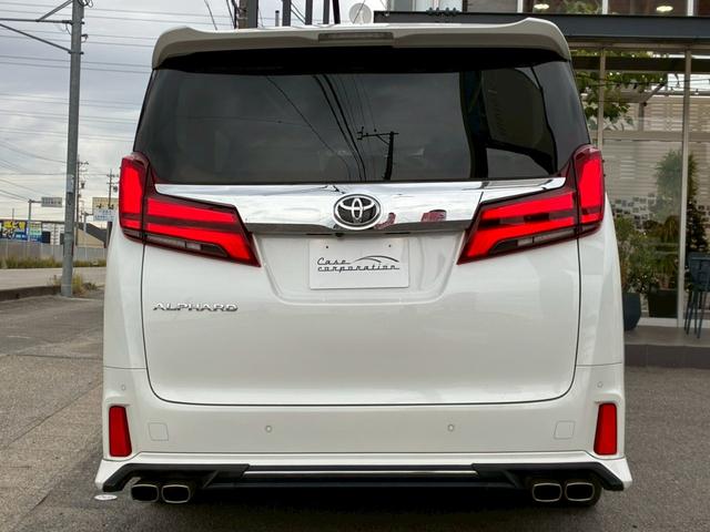 アルファード ２．５Ｓ　Ｃパッケージ　ツインムーンルーフ　　ＴＲＤエアロ（Ｆ／Ｓ／Ｒ）　デジタルインナーミラー　純正ディスプレイオーディオ　フリップダウンモニター　３眼ＬＥＤヘッドライト　シーケンシャルウインカー　シートヒータークーラー（9枚目）