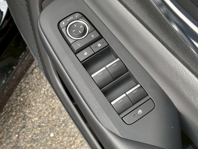 プリウス Z 純正12.3ディスプレイオーディオ+ナビ モデリスタエアロ(F/S/R) モデリスタアルミホイール デジタルインナー パノラミックビューモニター トヨタチームメイト シートヒーター/クラー(61枚目)