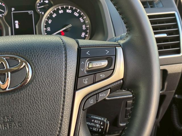 ランドクルーザープラド TX Lパッケージ マットブラックエディション パノラミックビューモニター 9型ディスプレイオーディオ BSM シートヒーター クリアランスソナー 黒レザーシート レダークルーズコントロール ルーフレール パワーシート LEDヘッドライト ETC(43枚目)