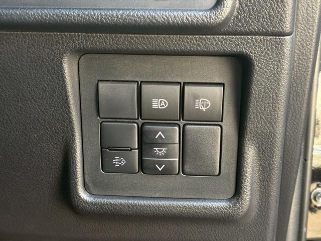 ランドクルーザープラド TX Lパッケージ マットブラックエディション パノラミックビューモニター 9型ディスプレイオーディオ BSM シートヒーター クリアランスソナー 黒レザーシート レダークルーズコントロール ルーフレール パワーシート LEDヘッドライト ETC(44枚目)