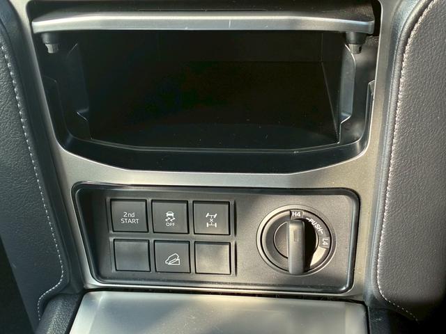 ランドクルーザープラド TX Lパッケージ マットブラックエディション パノラミックビューモニター 9型ディスプレイオーディオ BSM シートヒーター クリアランスソナー 黒レザーシート レダークルーズコントロール ルーフレール パワーシート LEDヘッドライト ETC(51枚目)