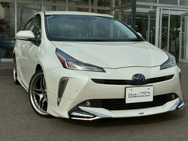 プリウス Ｓツーリングセレクション　純正ナビ　モデリスタエアロ（Ｆ／Ｓ／Ｒ）　社外１９インチアルミホイール　トヨタセーフティセンス　レーダークルーズコントロール　バックカメラ　Ｂｌｕｅｔｏｏｔｈ接続　ドライブレコーダー　シートヒーター（12枚目）