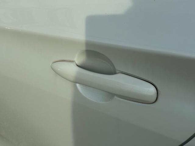 プリウス Ｓツーリングセレクション　純正ナビ　モデリスタエアロ（Ｆ／Ｓ／Ｒ）　社外１９インチアルミホイール　トヨタセーフティセンス　レーダークルーズコントロール　バックカメラ　Ｂｌｕｅｔｏｏｔｈ接続　ドライブレコーダー　シートヒーター（35枚目）