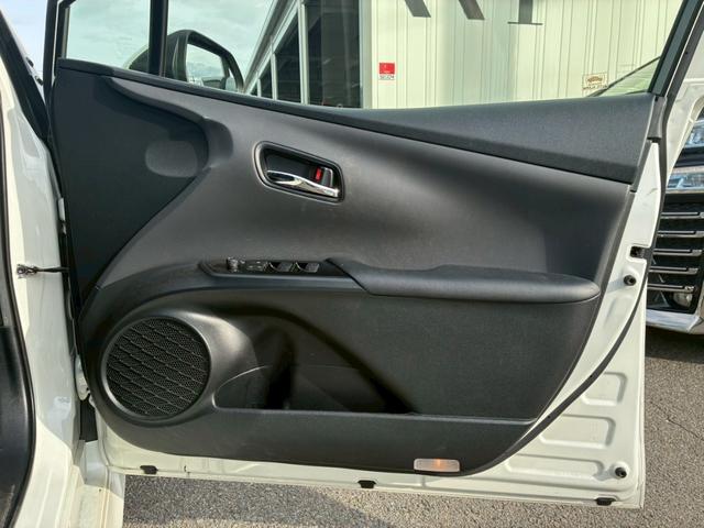 プリウス Ｓツーリングセレクション　純正ナビ　モデリスタエアロ（Ｆ／Ｓ／Ｒ）　社外１９インチアルミホイール　トヨタセーフティセンス　レーダークルーズコントロール　バックカメラ　Ｂｌｕｅｔｏｏｔｈ接続　ドライブレコーダー　シートヒーター（55枚目）