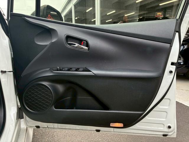 プリウス Sツーリングセレクション 7インチナビ モデリスタエアロ(F.S.R) シートヒーター ベンチレーション バックカメラ 純正17インチAW LEDヘッドライト 黒革シート セーフティーセンス スマートキー Bluetooth(56枚目)