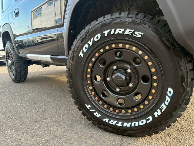 ジムニー XC GI GEARジーアイギアオフロード(グリル 1.5インチリフトアップ オーバーフェンダー ルーフラック ブラウンレザーシートカバー) 16インチAW 10インチディスプレイオーディオ シートヒーター(16枚目)