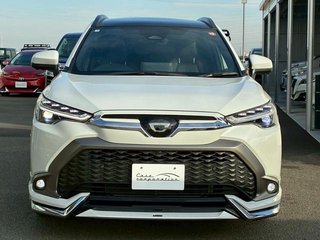 カローラクロス ハイブリッド　Ｚ　モデリスタエアロ（Ｆ．Ｓ．Ｒ）　パノラマルーフ　１０．５インチディスプレイオーディオ　パノラミックビューモニター　ブラインドスポットモニター　ハーフレザーシート　１８インチＡＷ　ＬＥＤヘッドライト（8枚目）