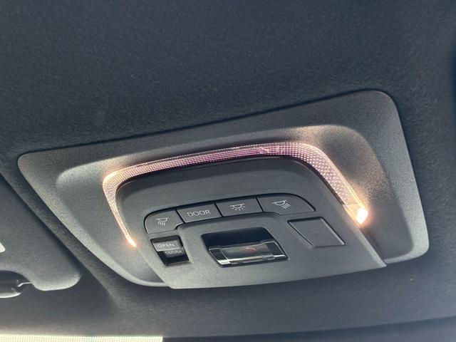 カローラクロス ハイブリッド　Ｚ　モデリスタエアロ（Ｆ．Ｓ．Ｒ）　パノラマルーフ　１０．５インチディスプレイオーディオ　パノラミックビューモニター　ブラインドスポットモニター　ハーフレザーシート　１８インチＡＷ　ＬＥＤヘッドライト（47枚目）