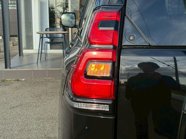 ランドクルーザープラド ＴＸ　Ｌパッケージ　マットブラックエディション　パノラミックビューモニター　９型ディスプレイオーディオ　ＢＳＭ　シートヒーター　クリアランスソナー　黒レザーシート　レダークルーズコントロール　ルーフレール　パワーシート　ＬＥＤヘッドライト　ＥＴＣ（30枚目）