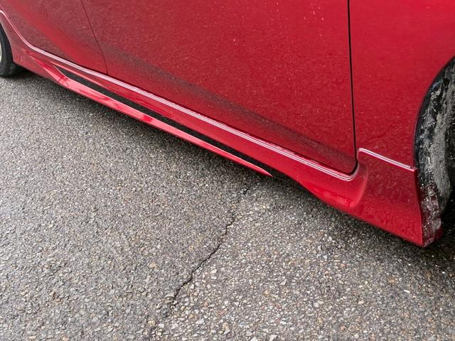 プリウス Ｓツーリングセレクション　モデリスタエアロ（Ｆ．Ｓ．Ｒ）　モデリスタエアロ１８インチＡＷ　ダウンサス　黒レザーシートカバー　トヨタセーフティーセンス　純正９インチナビ　フルセグＴＶ　バックカメラ　レーダークルーズコントロール（17枚目）