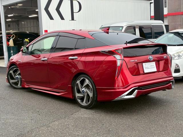 プリウス Ｓツーリングセレクション　モデリスタエアロ（Ｆ．Ｓ．Ｒ）　モデリスタエアロ１８インチＡＷ　ダウンサス　黒レザーシートカバー　トヨタセーフティーセンス　純正９インチナビ　フルセグＴＶ　バックカメラ　レーダークルーズコントロール（24枚目）