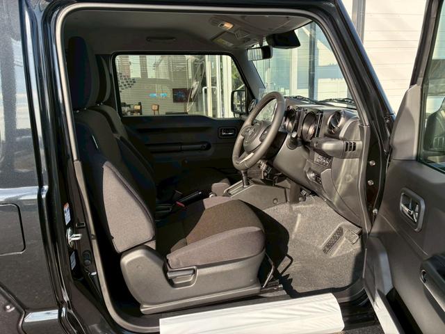 ジムニー ＸＣ　ＧＩ　ＧＥＡＲジーアイギア　オフロード（大型グリルガード　１．５インチリフトアップ　オーバーフェンダー）　１０インチディスプレイオーディオ　シートヒーター　ＬＥＤヘッドライト　セーフティサポート（40枚目）