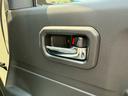 ＸＣ　スズキセーフティーサポート　運転席助手席シートヒーター　ＬＥＤヘッドライト　クルーズコントロール　ステアリングスイッチ　スマートキー　プッシュボタンスタート　背面スペアタイヤ　電動ミラー　オートライト（59枚目）