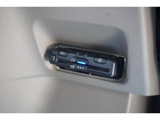 Ｎ－ＢＯＸジョイ ターボ　ユーザー様買取直販車・ワンオーナー・禁煙車・２トーン・両側パワースライドドア・ＬＥＤヘッドライト・純正メモリーナビ・マルチビュー（全方位）カメラ・フルセグＴＶ・ホンダセンシング・シートヒーター・ＥＴＣ（14枚目）