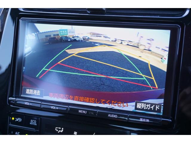 プリウス Ｓツーリングセレクション　ＷＯＲＫエモーション１７インチＡＷ・ＬＥＤデイライト付きフルエアロ・ローダウン・ＬＥＤヘッドライト・ブラックレザーシート・純正９型ＳＤナビ・バックカメラ・フルセグＴＶ・シートヒーター・ＥＴＣ（4枚目）