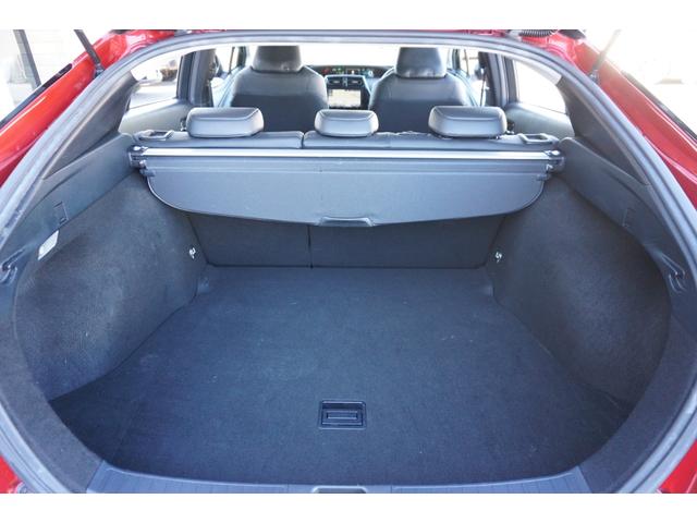 プリウス Ｓツーリングセレクション　ＷＯＲＫエモーション１７インチＡＷ・ＬＥＤデイライト付きフルエアロ・ローダウン・ＬＥＤヘッドライト・ブラックレザーシート・純正９型ＳＤナビ・バックカメラ・フルセグＴＶ・シートヒーター・ＥＴＣ（19枚目）