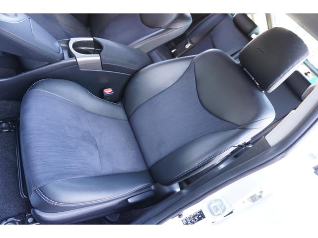 プリウス G ユーザー様買取直販車両・ワンオーナー・禁煙車・純正HDDナビ・バックカメラ・フルセグTV・ハーフレザーシート・パワーシート・クルーズコントロール・ETC・トノカバー・キセノンヘッドライト(57枚目)