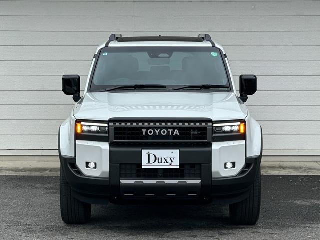 ★新品・未使用★ランクル250 三眼ヘッドライト［湘南エリア・手渡し限定］ トヨタ ランドクルーザー“250” | デザイン | トヨタ自動車WEBサイト