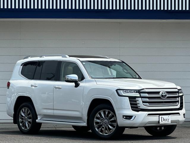 TOYOTA LAND CRUISER ZX | 2024 | PEARL WHITE | 2759 km