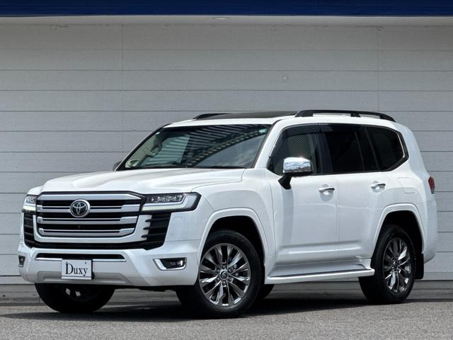 TOYOTA LAND CRUISER ZX | 2023 | PEARL WHITE | 10731 km TOYOTA LAND CRUISER ZX | 2023 | PEARL WHITE | 10731 km