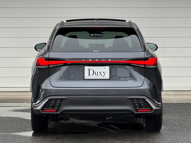 ＲＸ ＲＸ３５０　Ｆスポーツ　改モデル　内装レッド　１４型コネクトナビ　パノラマルーフ　デジタルインナーミラー　オレンジキャリパー　輻射ヒーター　電動リクライニング　シートヒーター＆クーラー　ドラレコ前後　寒冷地仕様　純正２１ＡＷ（5枚目）