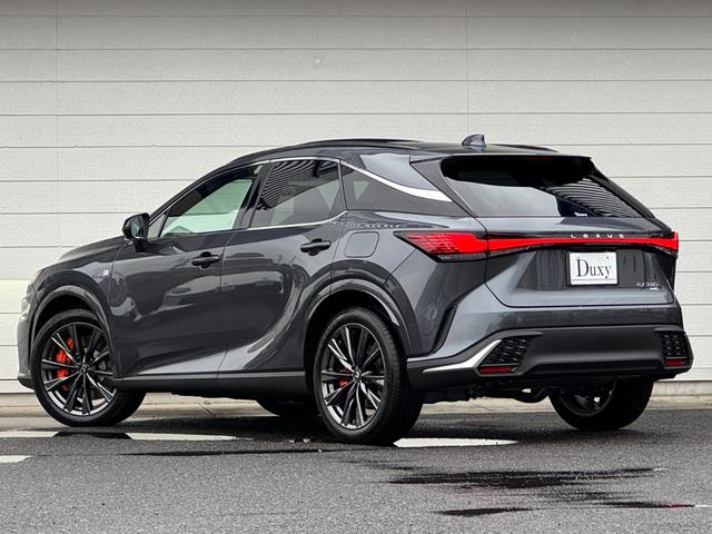 ＲＸ ＲＸ３５０　Ｆスポーツ　改モデル　内装レッド　１４型コネクトナビ　パノラマルーフ　デジタルインナーミラー　オレンジキャリパー　輻射ヒーター　電動リクライニング　シートヒーター＆クーラー　ドラレコ前後　寒冷地仕様　純正２１ＡＷ（10枚目）