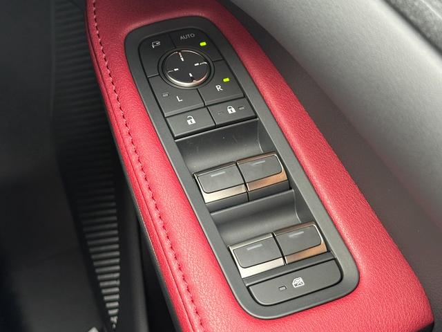 ＲＸ ＲＸ３５０　Ｆスポーツ　改モデル　内装レッド　１４型コネクトナビ　パノラマルーフ　デジタルインナーミラー　オレンジキャリパー　輻射ヒーター　電動リクライニング　シートヒーター＆クーラー　ドラレコ前後　寒冷地仕様　純正２１ＡＷ（44枚目）