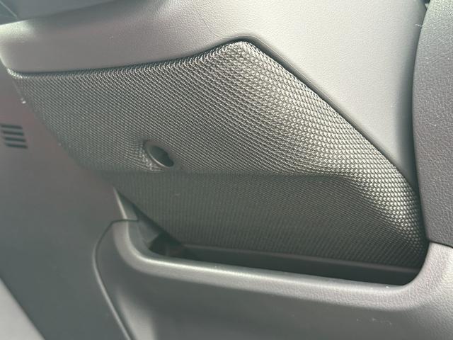 ＲＸ ＲＸ３５０　Ｆスポーツ　改モデル　内装レッド　１４型コネクトナビ　パノラマルーフ　デジタルインナーミラー　オレンジキャリパー　輻射ヒーター　電動リクライニング　シートヒーター＆クーラー　ドラレコ前後　寒冷地仕様　純正２１ＡＷ（63枚目）