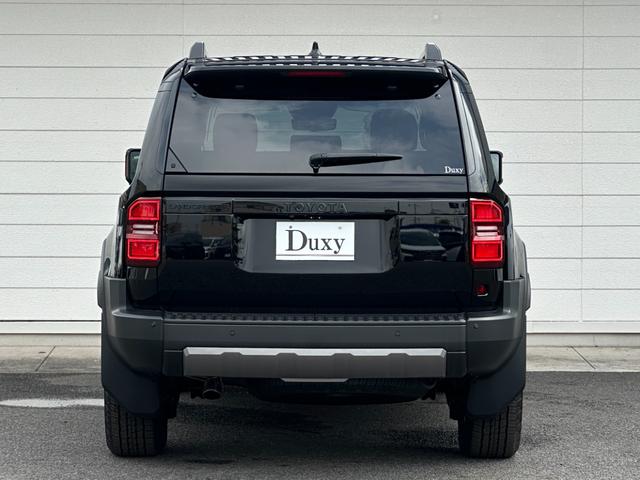 ランドクルーザー250 ZXファーストエディション 内装ブラウン 丸目ヘッドランプ JBLプレミアムサウンド ヘッドアップディスプレイ 電動格納サードシート 電動リヤデフロック 空気圧センサー 2列目シートヒーター&クーラー シートメモリ 置くだけ充電(5枚目)