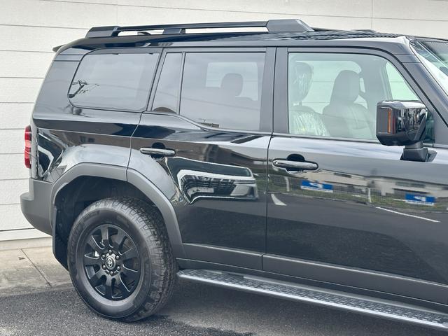 ランドクルーザー250 ZXファーストエディション 内装ブラウン 丸目ヘッドランプ JBLプレミアムサウンド ヘッドアップディスプレイ 電動格納サードシート 電動リヤデフロック 空気圧センサー 2列目シートヒーター&クーラー シートメモリ 置くだけ充電(15枚目)