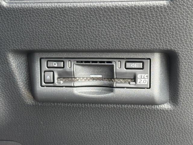 ランドクルーザー250 ZXファーストエディション 内装ブラウン 丸目ヘッドランプ JBLプレミアムサウンド ヘッドアップディスプレイ 電動格納サードシート 電動リヤデフロック 空気圧センサー 2列目シートヒーター&クーラー シートメモリ 置くだけ充電(71枚目)