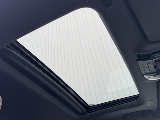 ランドクルーザー250 ZXファーストエディション 内装ブラウン 丸目ヘッドランプ JBLプレミアムサウンド ヘッドアップディスプレイ 電動格納サードシート 電動リヤデフロック 空気圧センサー 2列目シートヒーター&クーラー シートメモリ 置くだけ充電(72枚目)