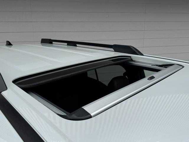 ランドクルーザー250 ZXファーストエディション 内装ブラウン ディーゼルターボ 丸目ヘッドランプ 12.3型JBLコネクトナビ ヘッドアップディスプレイ シートヒーター&ベンチレーション 電動ルーフ 電動格納サードシート シートメモリ 置くだけ充電(23枚目)