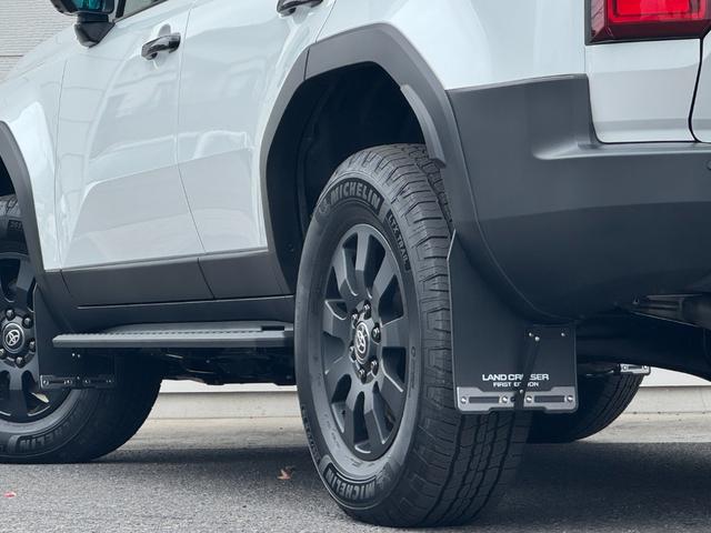 ランドクルーザー250 ZXファーストエディション 内装ブラウン ディーゼルターボ 丸目ヘッドランプ 12.3型JBLコネクトナビ ヘッドアップディスプレイ シートヒーター&ベンチレーション 電動ルーフ 電動格納サードシート シートメモリ 置くだけ充電(34枚目)