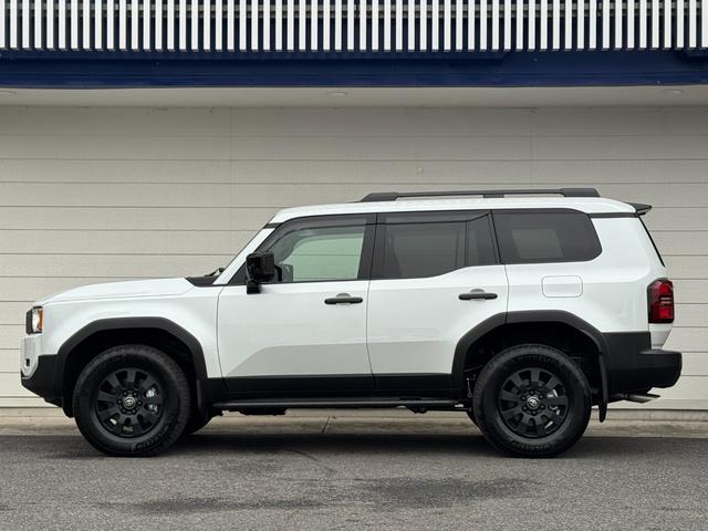 ランドクルーザー250 ZXファーストエディション 内装ブラウン 12.3型JBLコネクトナビ 丸目ヘッドランプ デジタルインナーミラー シートヒーター&クーラー ヘッドアップディスプレイ 置くだけ充電 電動格納サードシート シートメモリ 純正18AW(8枚目)