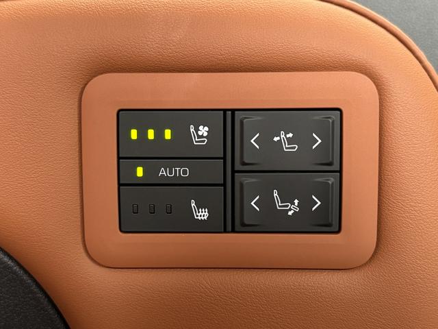 ヴェルファイアハイブリッド Ｚ　プレミア　本革ブラウン内装　１３．２型有機ＥＬ後席モニター　デジタルインナーミラー　左右独立ムーンルーフ　ヘッドアップディスプレイ　アドバンスドライブ＆パーク　置くだけ充電　アクセサリーコンセント　純正１９ＡＷ（69枚目）