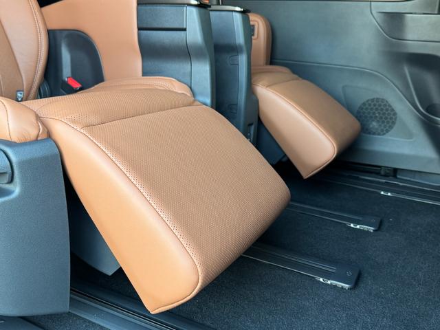 ヴェルファイア Z プレミア 内装サンセットブラウン 改モデル 14型コネクトナビ 左右独立ムーンルーフ デジタルミラー ユニバーサルステップ ヘッドアップディスプレイ トヨタチームメイト 置くだけ充電 AC100V 純正19AW(39枚目)