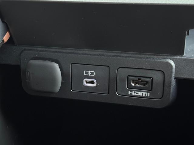 ヴェルファイア Z プレミア 内装サンセットブラウン 改モデル 14型コネクトナビ 左右独立ムーンルーフ デジタルミラー ユニバーサルステップ ヘッドアップディスプレイ トヨタチームメイト 置くだけ充電 AC100V 純正19AW(64枚目)